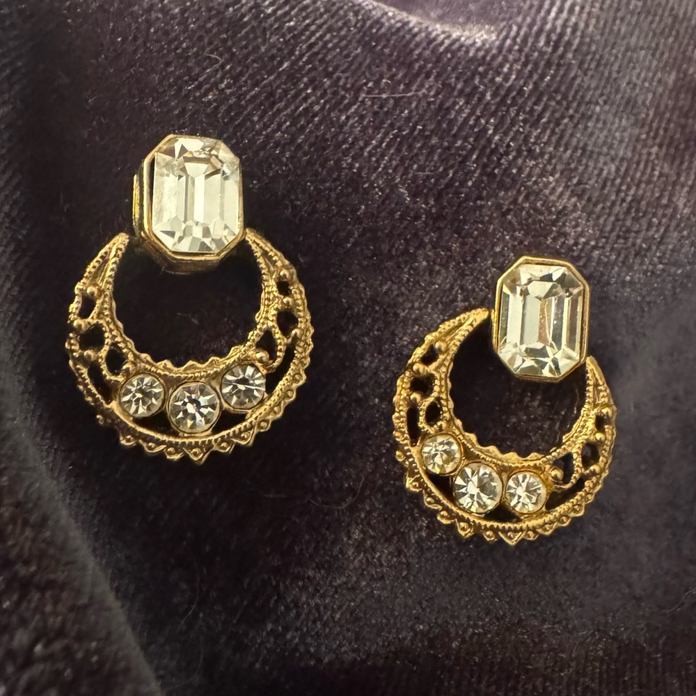 Vintage Victorian era style knocker earrings Gold filigree Earrings